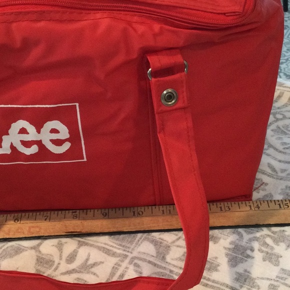 Lee insulated vinyl zippered cooler - Picture 3 of 7